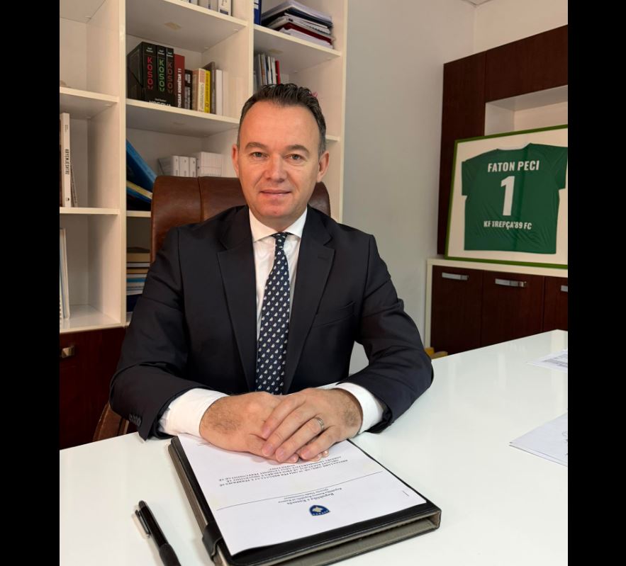 Peci e nis ditën me tri vendime e “kërcënime”