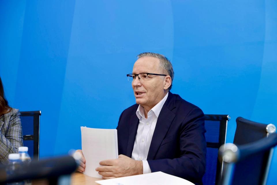 Bedri Hamza mbledh kryetarët e degëve: Zgjedhjet e brendshme në PDK, hap i domosdoshëm