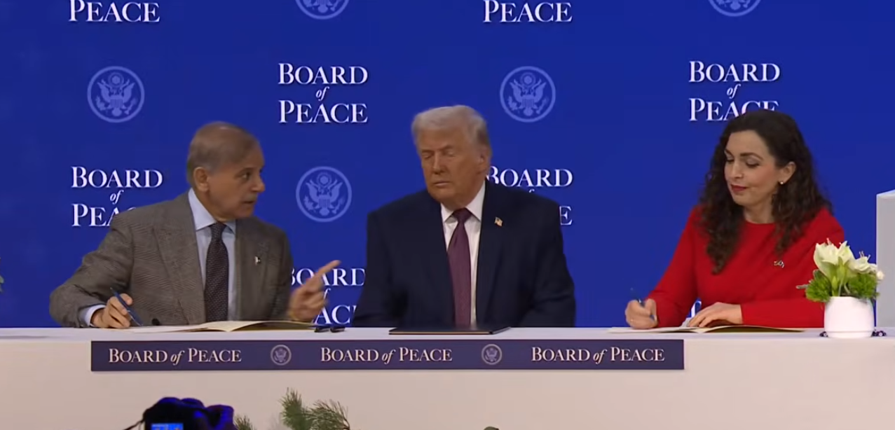 Themelohet Bordi i Paqes, presidentja Osmani nënshkruan deklaratën përkrah Trumpit