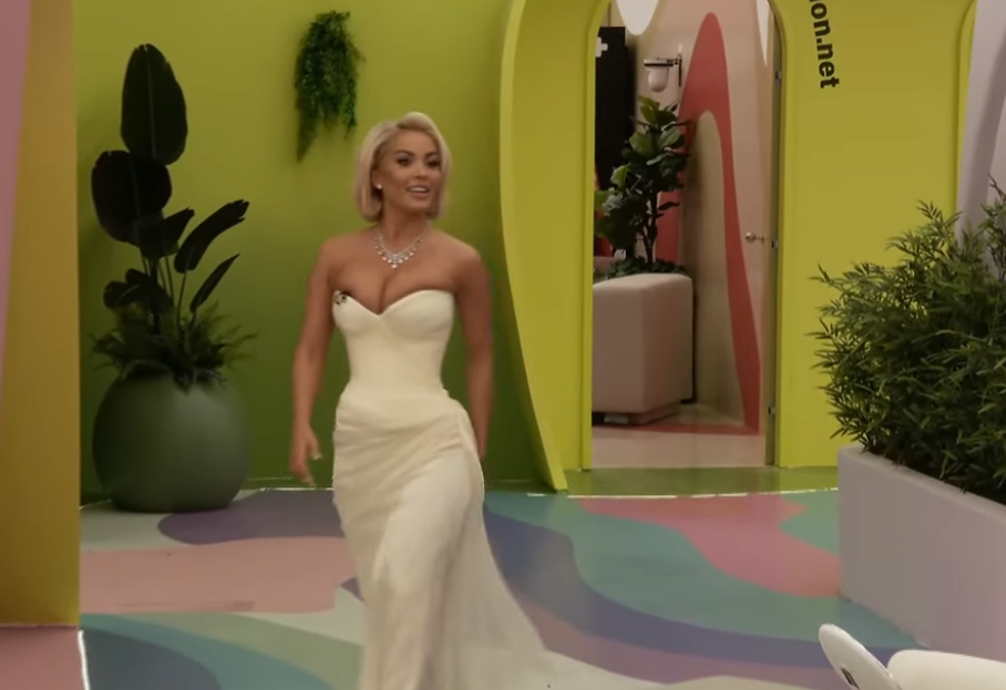 Dolce gënjeu? Zbulohet mosha e vërtetë e banores së “BBVK”