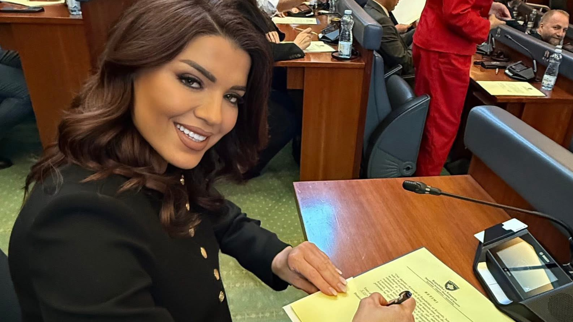 E 25-ta më e votuara në vend, Edona Llalloshi thyen heshtjen pas zgjedhjeve