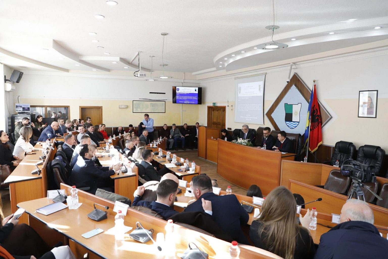 Ndërpritet koalicioni LDK-Guxo në Mitrovicë