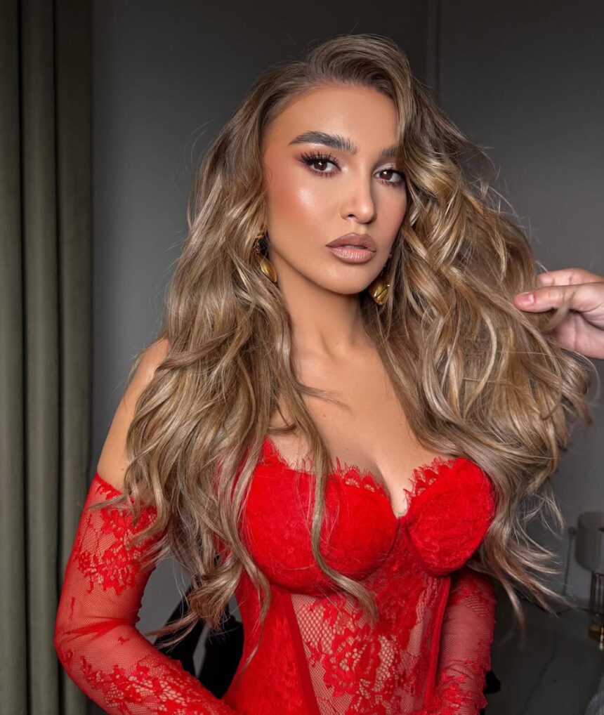 Emocionuese, Yllka Kuqi ndryshoi për Elijonën tekstin e këngës ku përmendet nëna