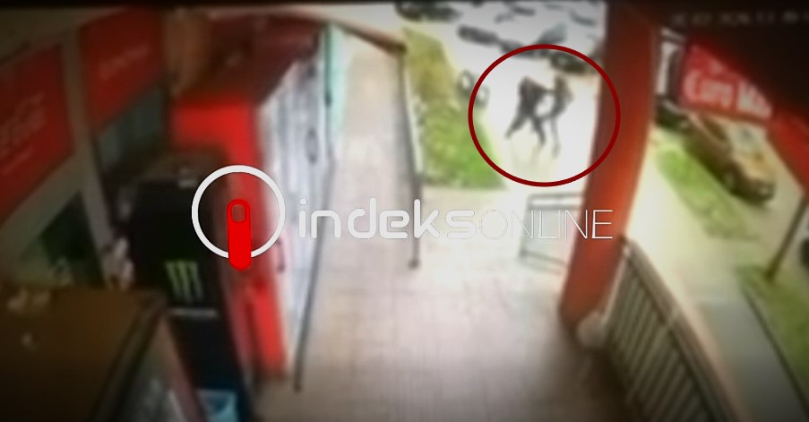 Pamje ekskluzive: Alaudin Hamiti sulmohet fizikisht nga një person në Prishtinë