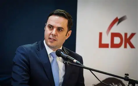 Vetëm 386 euro në bankë – Lumir Abdixhiku deklaron pasurinë