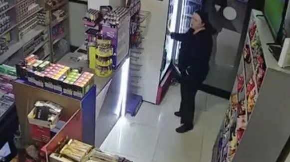 Policia po e kërkon këtë grua, dyshohet për …