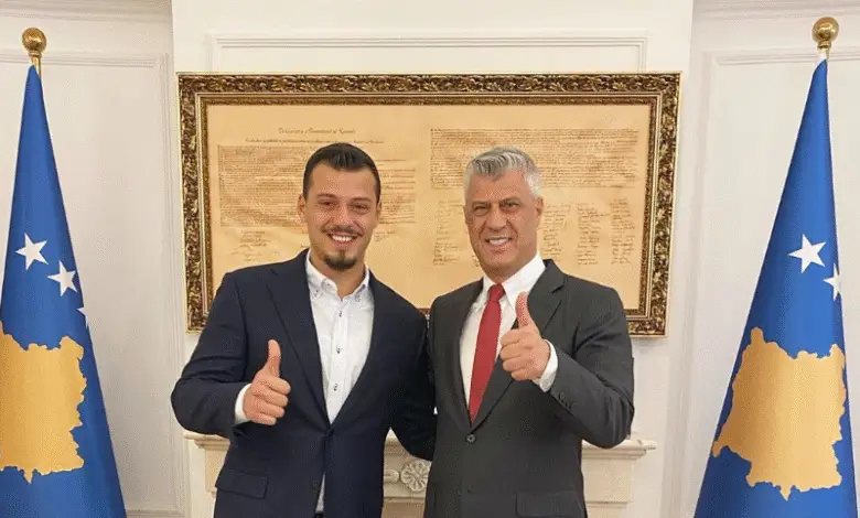 Deklarata e Fatos Gecit, reagon djali i ish-presidentit Thaçi?