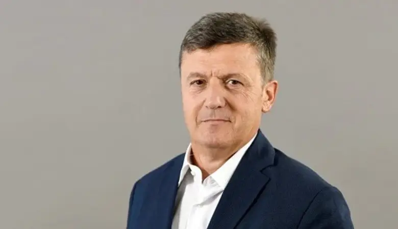 Djali i Adem Demaçit i del kundër Kurtit: Me qëllim nuk do kompromis për shmangien e zgjedhjeve, i konvenon kriza