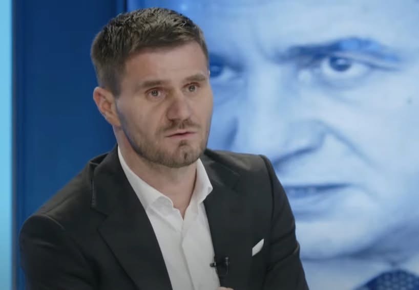 Olluri: Ta quash strateg Albinin që i hyri “karate” Kushtetutës, është si të lavdërosh hajnat e bankave