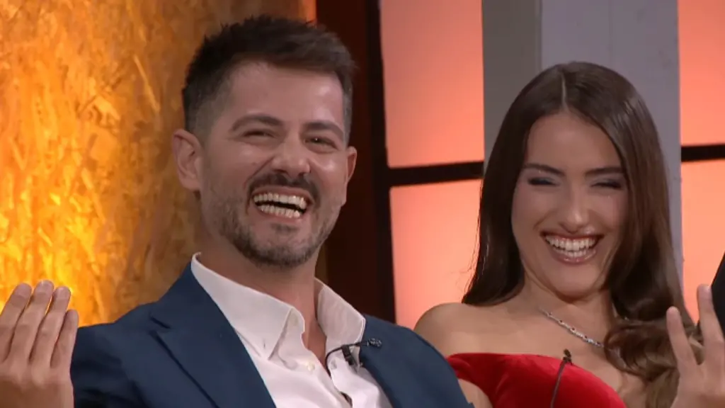 Nuk do ta besoni sa vite diferencë kanë Vanesa dhe Indri