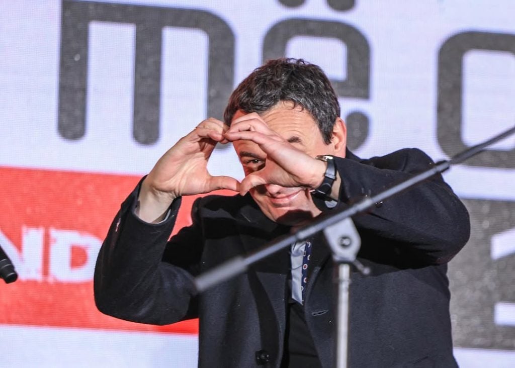 Konfirmohet koalicioni: Vetëvendosje bashkohet me këto tri parti