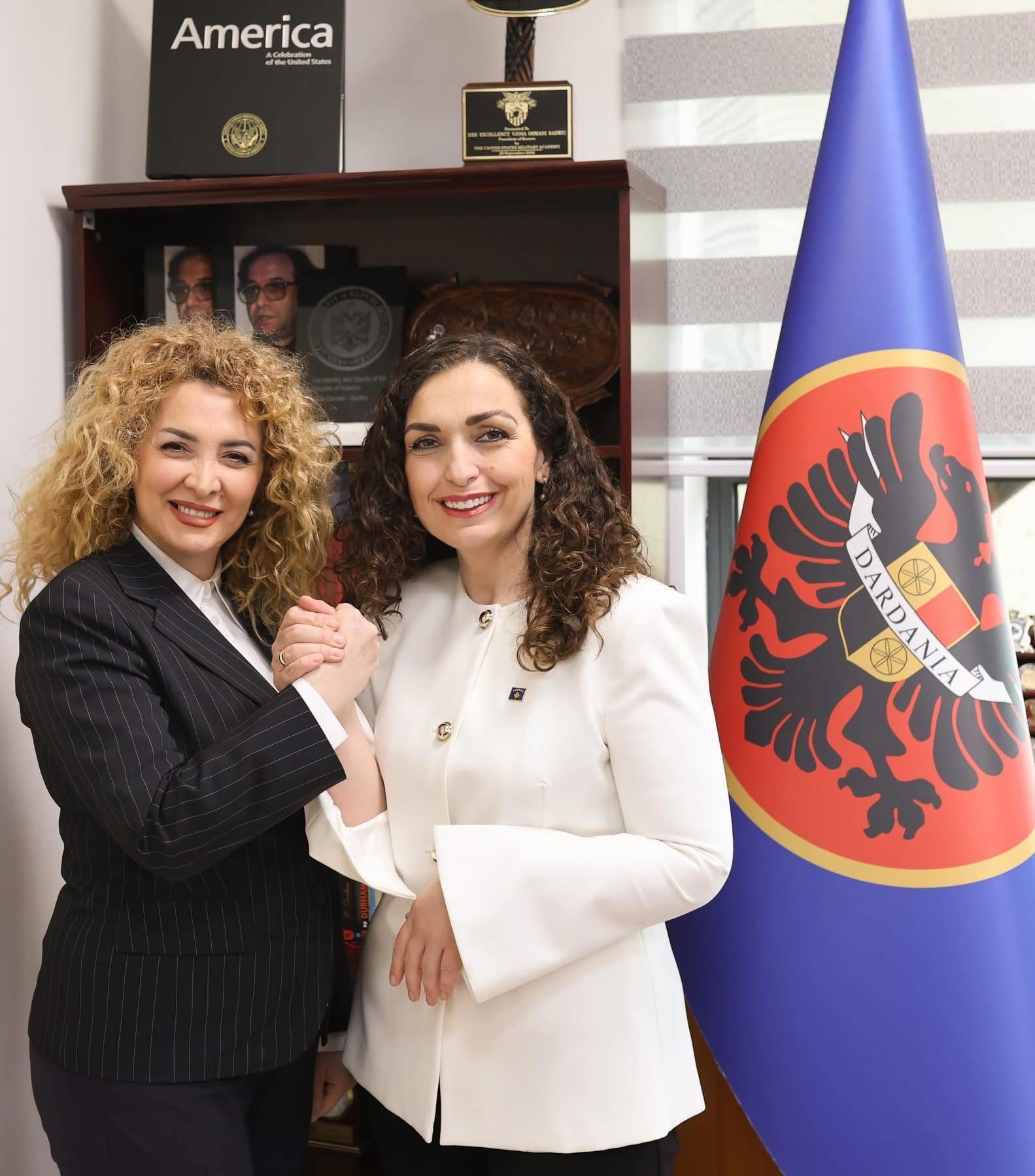 Ndërroi pesë parti, por Osmani e cilëson Reshitajn parimore dhe me bindje të qëndrueshme politike