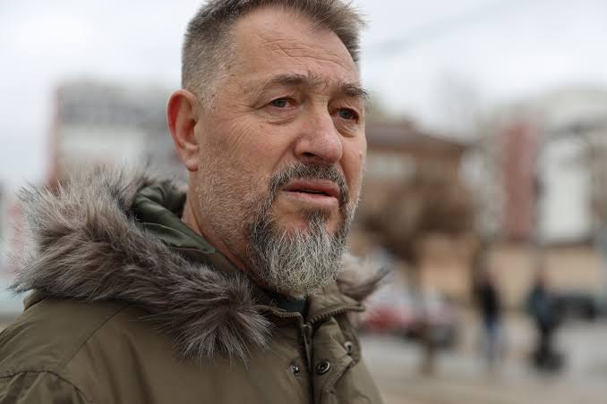 Kryetari i VV’së në Skenderaj thotë se u sulmua nga Sami Lushtaku dhe njerëzit e tij
