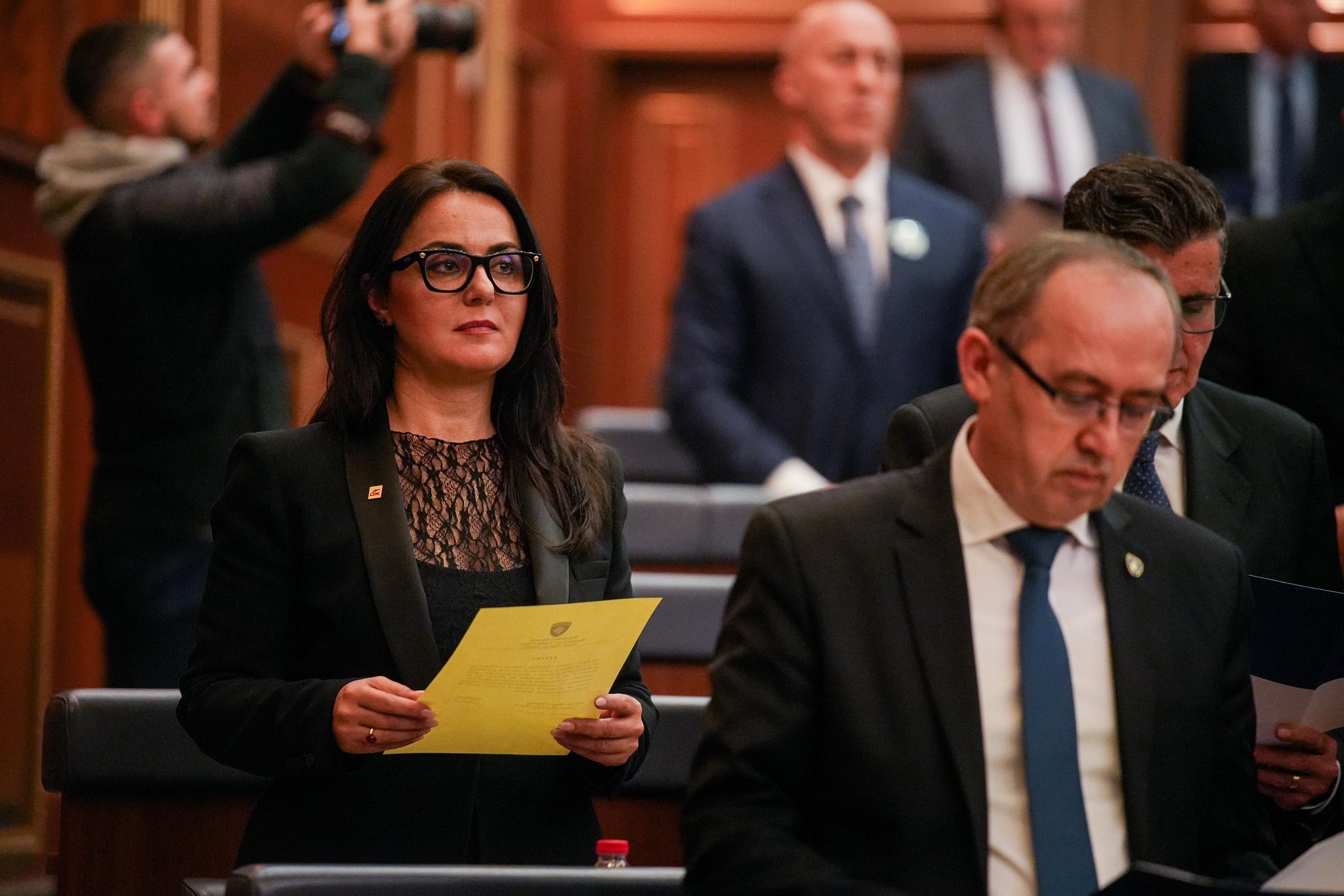 Lushaku – Sadriu premton rritje të shtesave për fëmijët dhe lehonat