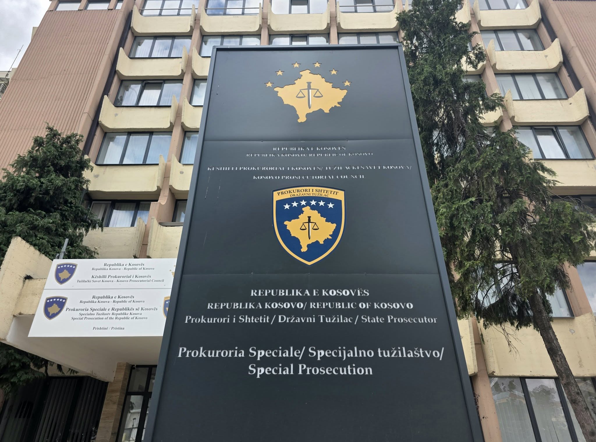 Aktakuzë ndaj pesë personave për krime lufte në Fushë-Kosovë