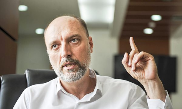 Parashikimi i Visar Ymerit për zgjedhjet: Ja sa ulëse do t’i fitojë secila parti