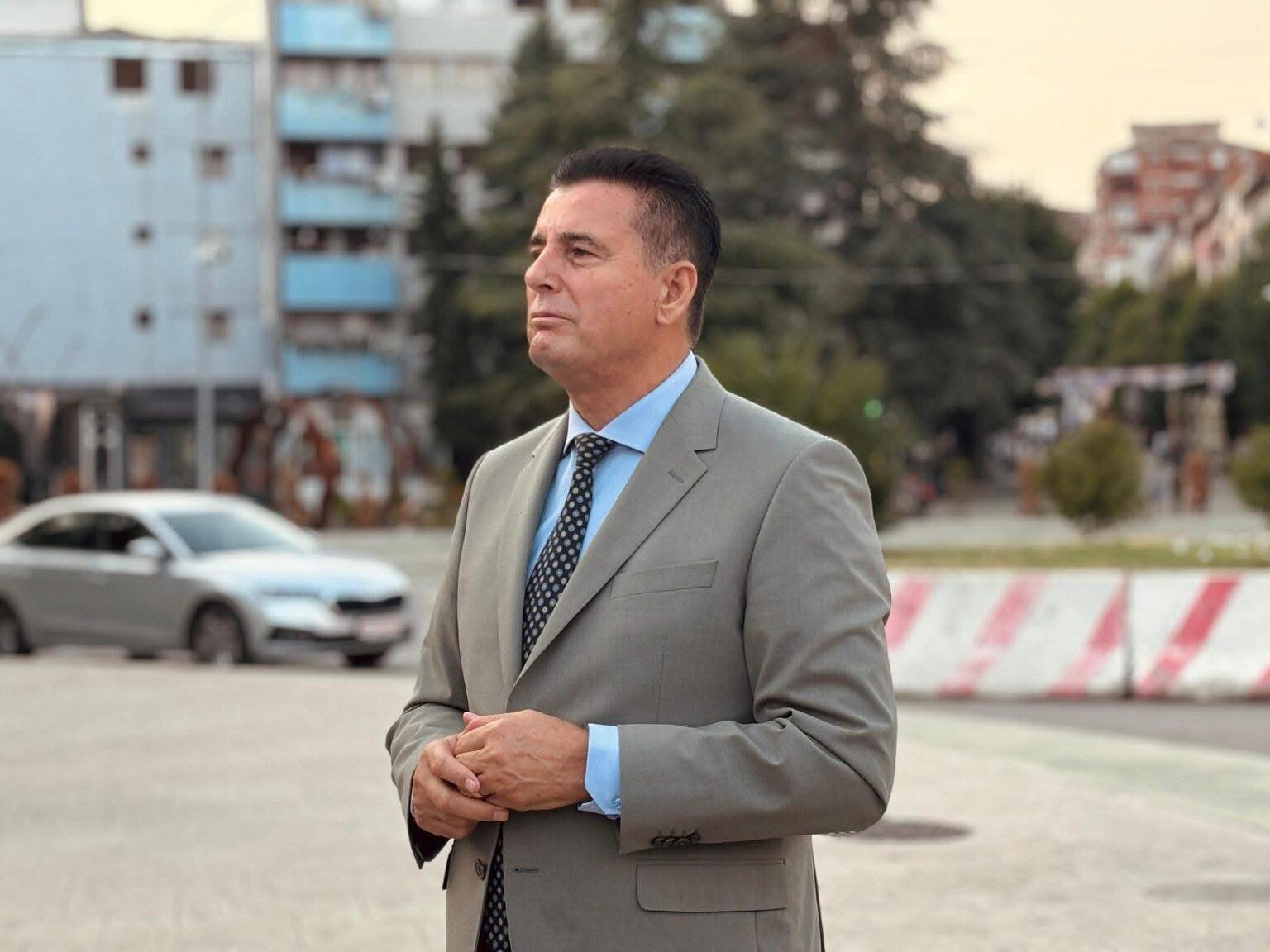 Agim Bahtiri del në përkrahje të protestave në Tiranë