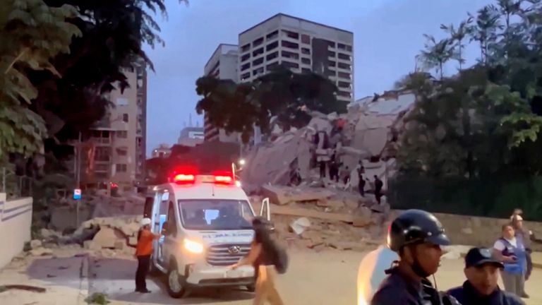 Pamjet e para pas tërmeteve të fuqishme në Venezuelë, shkatërrimi është i jashtëzakonshëm