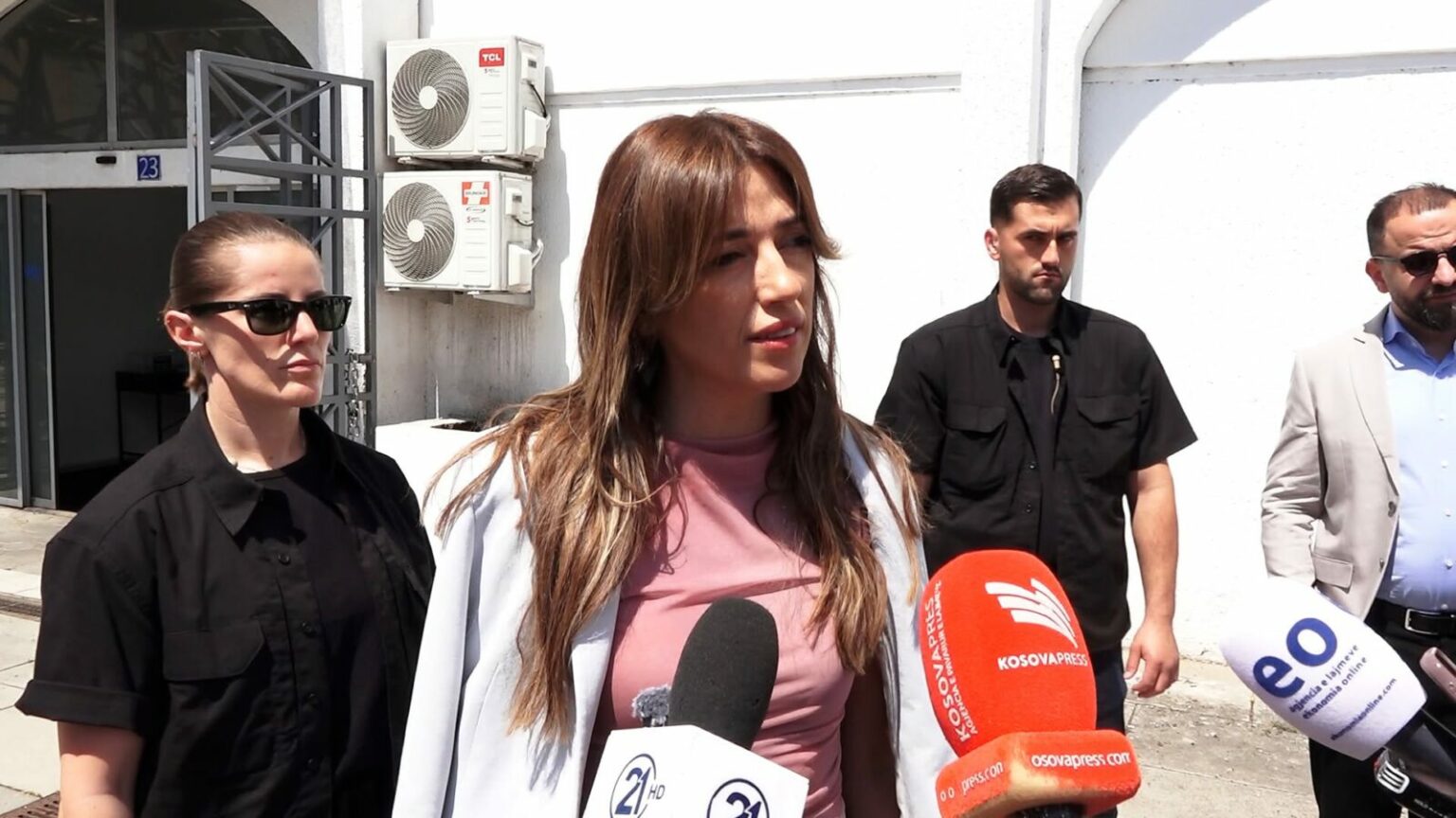 A do të garojë për presidente? Albulena Haxhiu jep përgjigjen e prerë