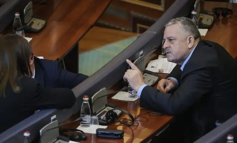 Rezultati zgjedhor, reagon ashpër Agim Veliu