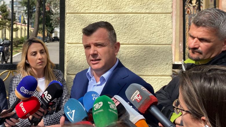 Taulant Balla sulmon Egzon Azemin: Është mik i Besnik Mujecit, e arrestuam me 11 mijë doza ďrogë