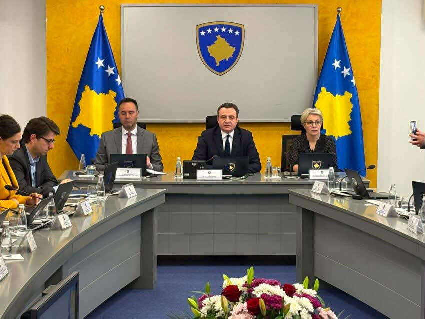 Qeveria mban mbledhje, ndan 2.2 milionë euro