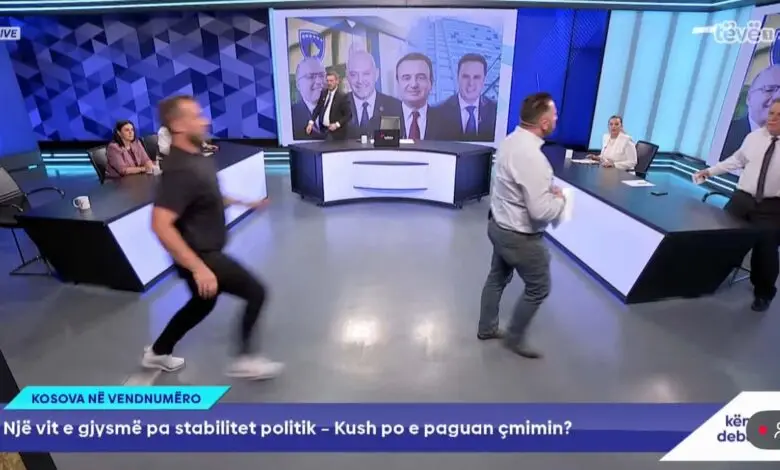 “Çka po e hap gojën” – Ja si filloi përplasja mes Nexhmedin Spahiu dhe Mustafë Kadriajt në studion televizive