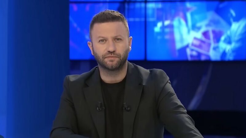 Ermal Panduri paralajmëron zbulimin e profilit ‘Jona Çitaku’, aludon se pas tij qëndron një profesor nga Vushtrria