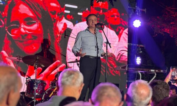 VV takohet me mërgimtarët në Prishtinë, Kurti thotë se ‘‘po krijohen kushtet’’ për kthimin e tyre në Kosovë