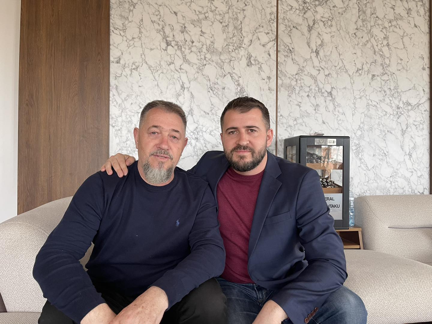 Lushtaku: Babai ia afroi ‘automatin’ Kurtit gjatë luftës, nuk e pranoi