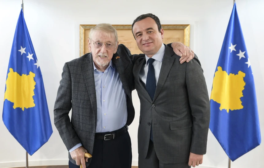 William Walker u shkruan liderëve politikë, propozon një emër për president