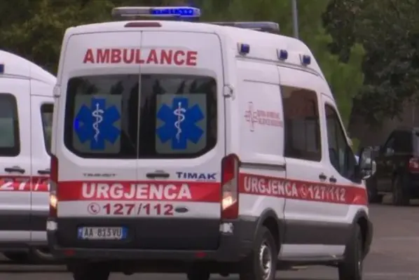 Incident i rëndë në Vlorë: Burri godet me sëpatë gruan